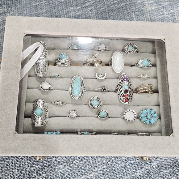 27 Pcs Cocktail Rings - Picture 3 of 4